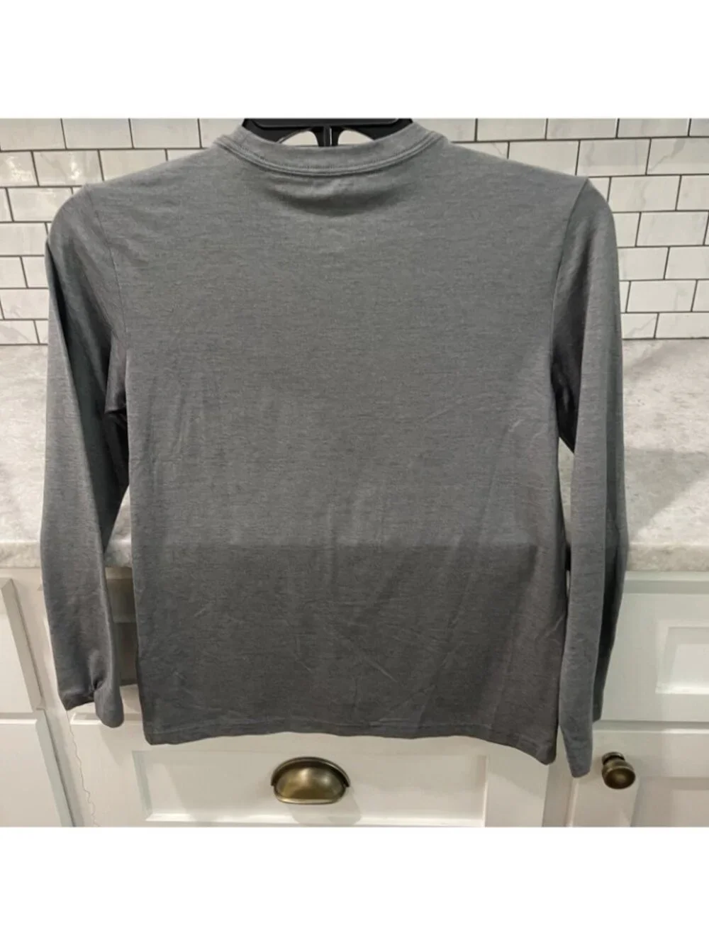 Runway Shirt Boys Medium Gray Long Sleeve Crewneck Graphic Tee‎
